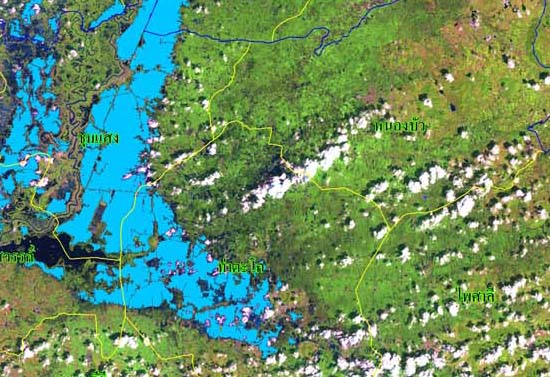 ข้อมูลจากดาวเทียม LANDSAT-5 บันทึกข้อมูลเมื่อวันที่ 15 ตุลาคม 2551 เวลา 10.20 น. แสดงพื้นที่น้ำท่วมบริเวณบางส่วนของจังหวัดนครสวรรค์ พิจิตร พิษณุโลก และเพชรบูรณ์